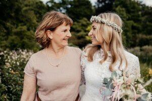 Traurednerin Susanne Schagen mit einer Braut in Essen Traurednerin Susanne Schagen mit einer Braut in Essen